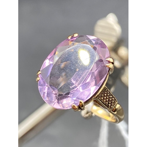 447 - An amethyst dress ring in 9ct size O 5g inc