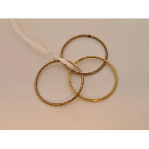 70 - Three narrow 18ct gold band rings 1.7g