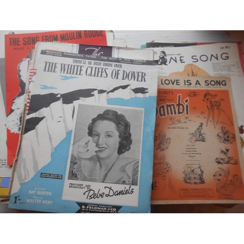 1045 - MUSIC a collection of sheet music, mostly with pict. covers