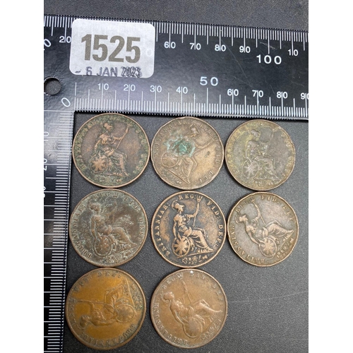 1525 - Eight Victorian copper half-pennies 1850's