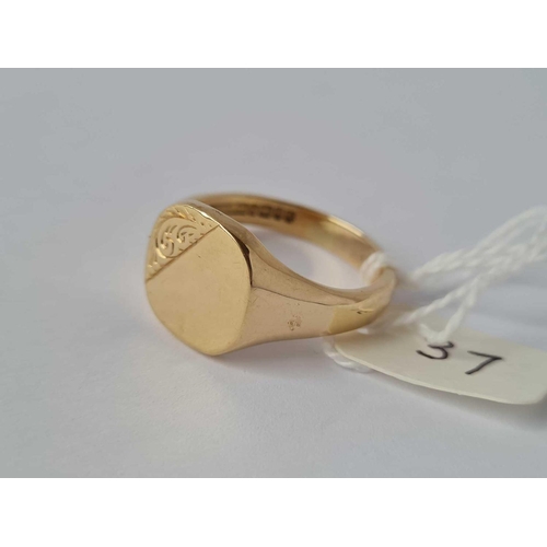 37 - A GENT GOLD SIGNET RING 18CT GOLD SIZE X