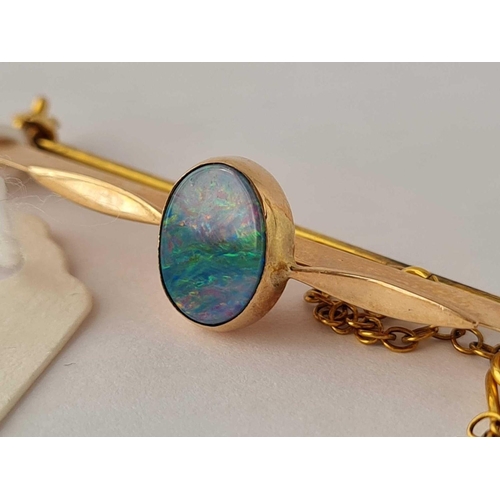 405 - An opal doublet 9ct bar brooch 3.2g inc