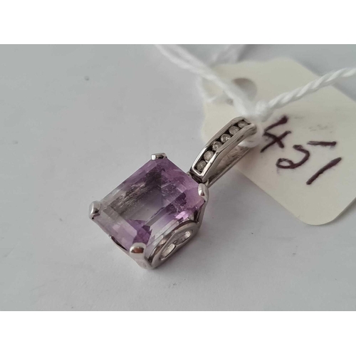 451 - A amethyst and diamond square shaped pendant 9ct