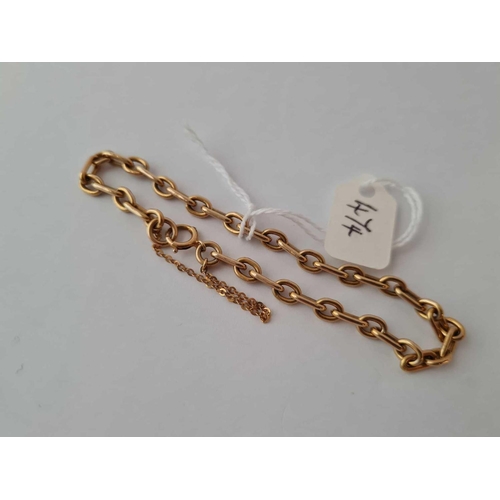 474 - A long and short link bracelet 9ct 7 inch    9.4 gms