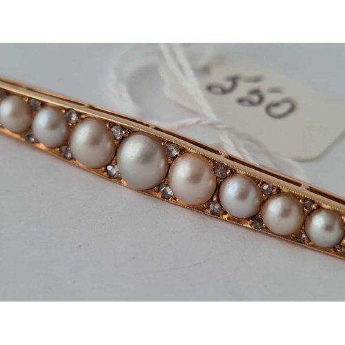 550 - A STUNNING REAL PEARL AND DIAMOND BROOCH WITH 13 GRADUATED PEARLS SET IN HIGH CARAT GOLD