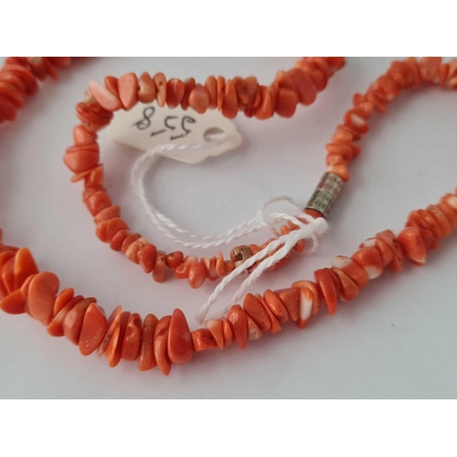 558 - A coral necklace