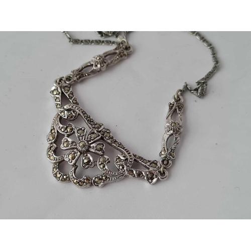 567 - Vintage silver and marcasite pendant necklace