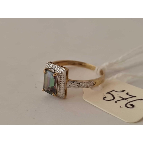 576 - A mystic topaz 9ct ring size N 1.4g inc