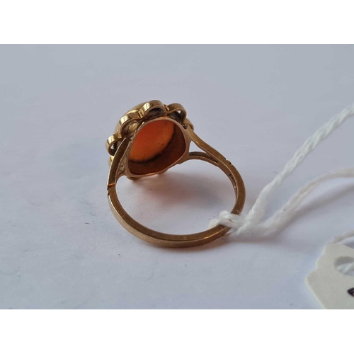 622 - A cameo ring 9ct size P    3.1 gms