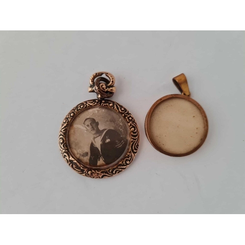 665 - Two photo lockets 9ct