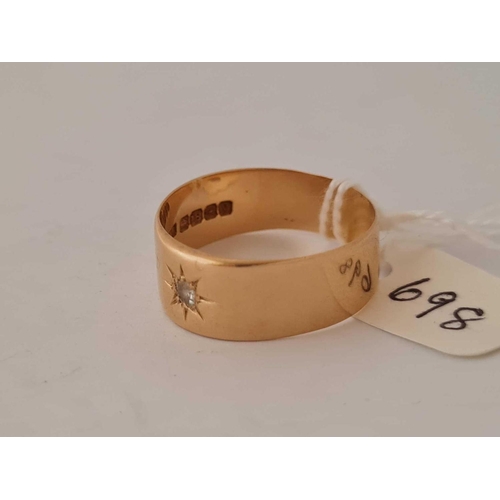 698 - A BAND RING SET WITH DIAMOND 18CT GOLD SIZE Y   5,8 GMS