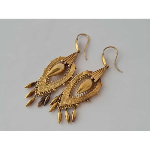 95 - A pair of Victorian earrings 15ct gold    5.6 gms