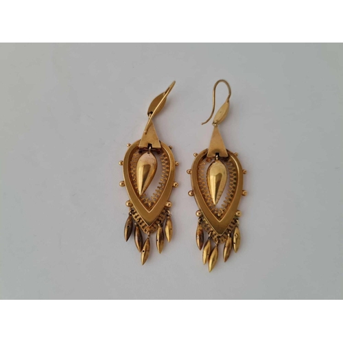 95 - A pair of Victorian earrings 15ct gold    5.6 gms