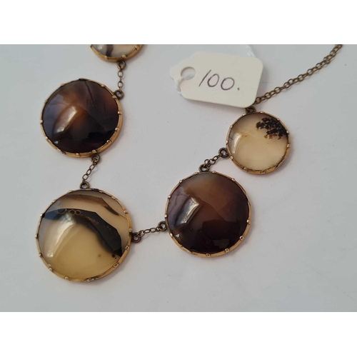 100 - A ANTIQUE GOLD AND AGATE NECKLACE 15 INCH