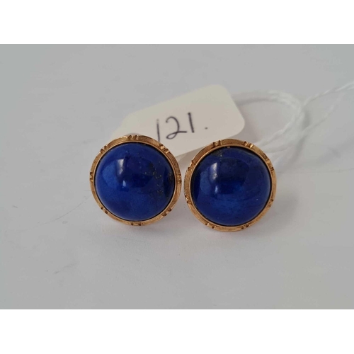 121 - A pair of 9ct and lapis circular ear studs