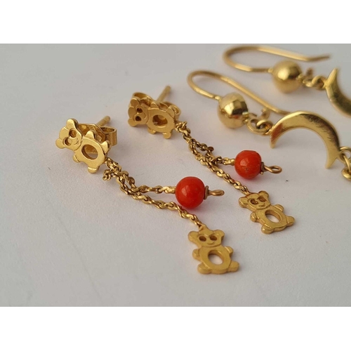 279 - Two pairs of vintage 18ct gold drop earrings one pair set with coral 4.8g inc