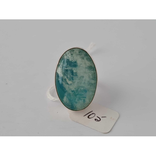 105 - A silver moon stone ring size N