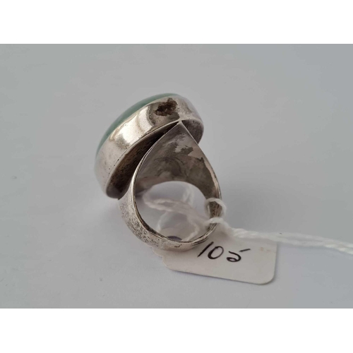 105 - A silver moon stone ring size N