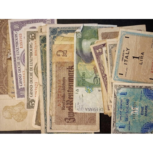 1398 - Banknotes