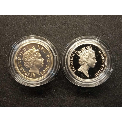 1402 - 1985 and 2002 Silver Piedfort �1 Coins