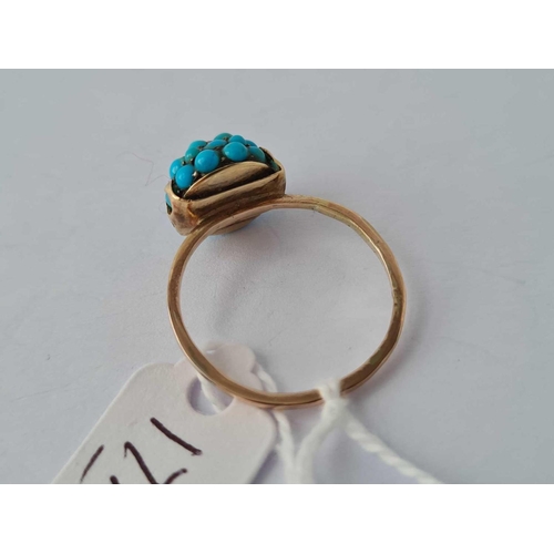 174 - An antique turquoise dome top 9ct (unmarked) ring size P 2.9g inc
