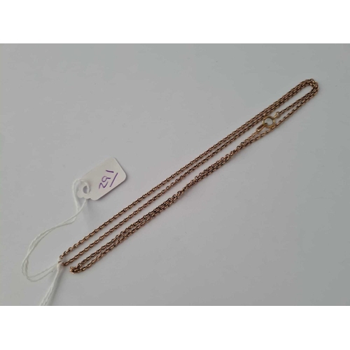 291 - A rose gold neck chain 9ct 22 inch    4.6 gms