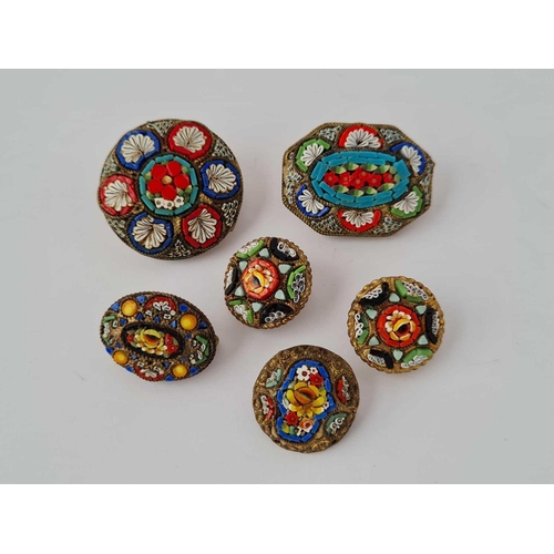 324 - A bag of 4 mosaic brooches and a pair of mosaic ear clips