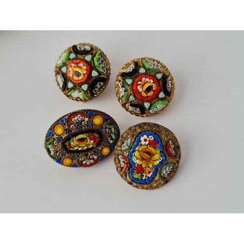 324 - A bag of 4 mosaic brooches and a pair of mosaic ear clips