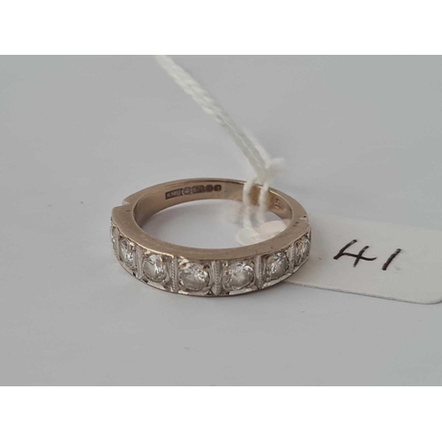 41 - A GOOD SEVEN STONE WHITE GOLD DIAMOND RING 18CT GOLD SIZE O      5 GMS