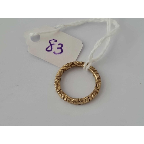 83 - A Georgian gold split ring size D