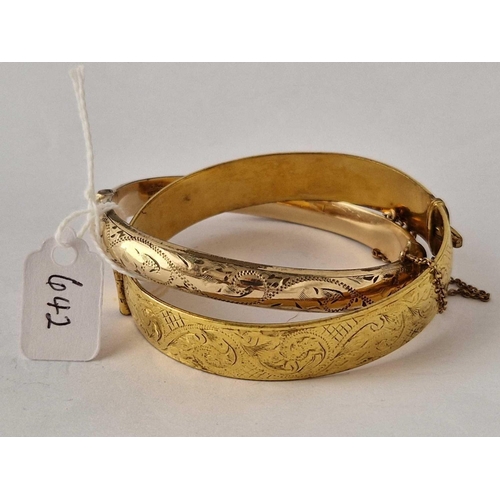 Roll on sale gold bangles