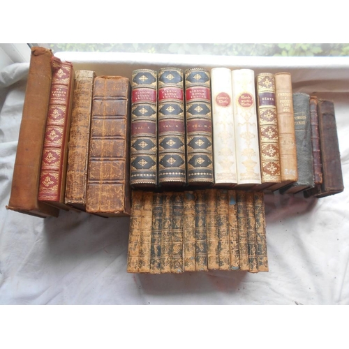 1024 - BINDINGS & ANTIQUARIAN 27 books incl. The Works of Tennyson 13 vols. 1877, PRIESTLEY,
J. A Descripti... 