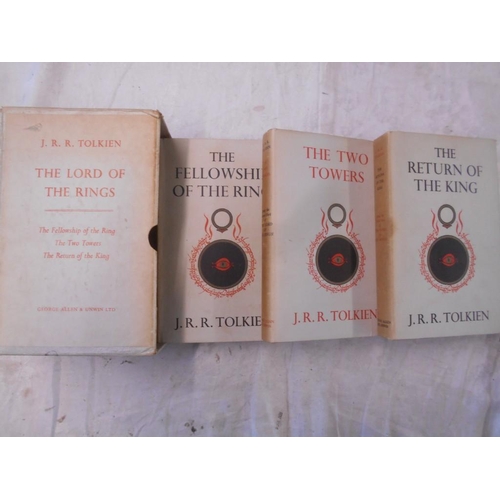 1025 - TOLKEIN, J.R.R. Fellowship of the Ring 1st.ed. 11th. imp. 1961, The Two Towers 1st. ed. 9th. imp. 19... 