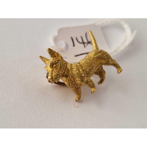 146 - A GOLD BROOCH CAST IN THE FORM OF A DOG HIGH CARAT 11.4 GMS