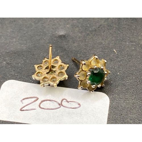 200 - A pair of 9ct stone set earrings 2 gms