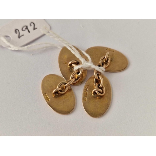 292 - A pair of fancy cufflinks 9ct 8.1 gms