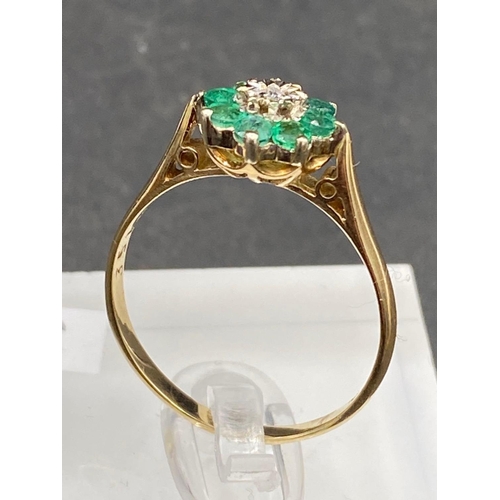 30 - A fine emerald and diamond cluster ring 9ct size S 2.2 gms