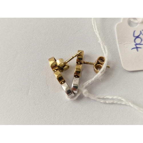 304 - A pair of 9ct white & yellow gold 1.8g inc