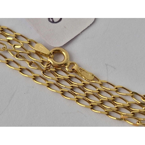 595 - A flat link neck chain, 9ct, 17 inch 2.3 g.