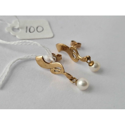 100 - A Pair Of Pearl Drop Earrings 9Ct