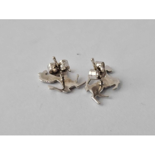 105 - A Pair Of White Gold Horse Design Earrings 9Ct 3.2 Gms