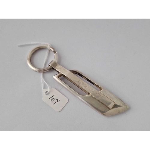 107 - A Rare Aston Martin Solid Silver Vintage Keyring Hallmark Birmingham 30 Gms