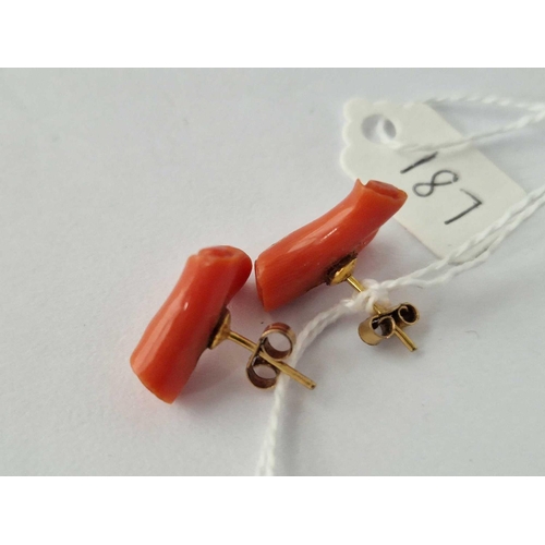 187 - A Pair Of Y Shaped Gold Coral Earrings