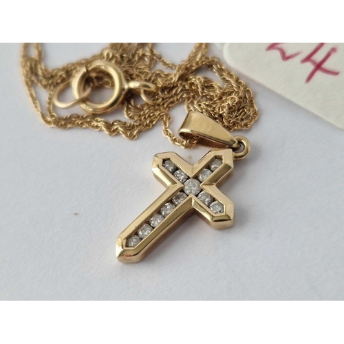 24 - A Diamond Cross On Chain 9Ct 18 Inch 2.8 Gms