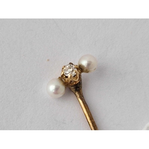 28 - A Diamond And Pearl  Stick Pin