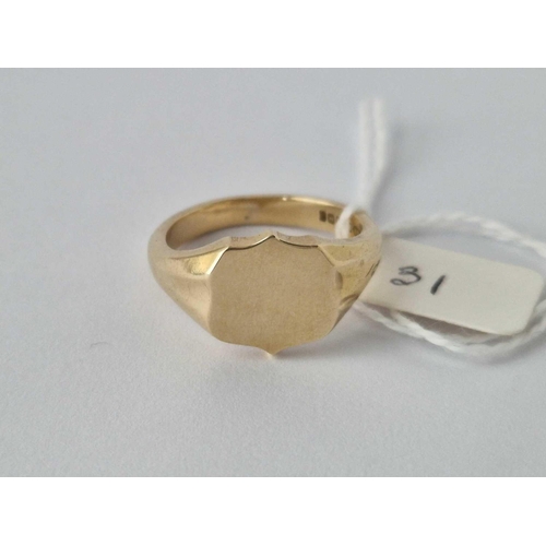 31 - A Good Heavy Gents Signet Ring 9Ct Size X 9 Gms