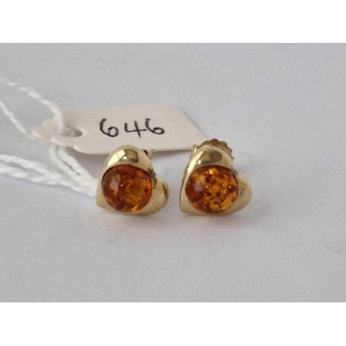 646 - A Pair Of Amber Heart Earrings 9Ct 1.9 Gms