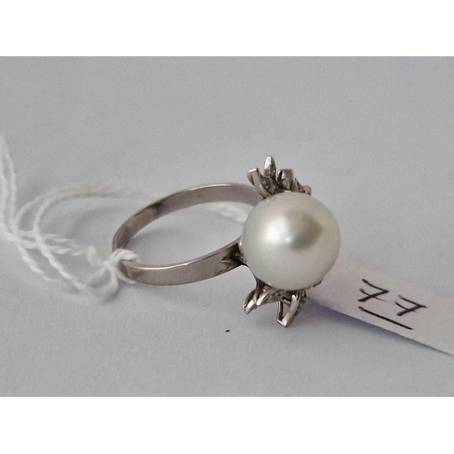 77 - A Fine Pearl And Diamond 18Ct Gold Ring Size S6.4G