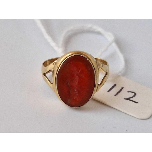 112 - A Victorian 18Ct Gold Ring Birmingham 1895 Set With Carnelian Classical Intaglio Of A Bull Flaw In S... 