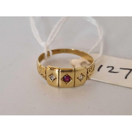 127 - Antique Edwardian 18Ct Gold Ruby & Diamond 3 Stone Ring Hallmarked Birmingham 1901, Size O